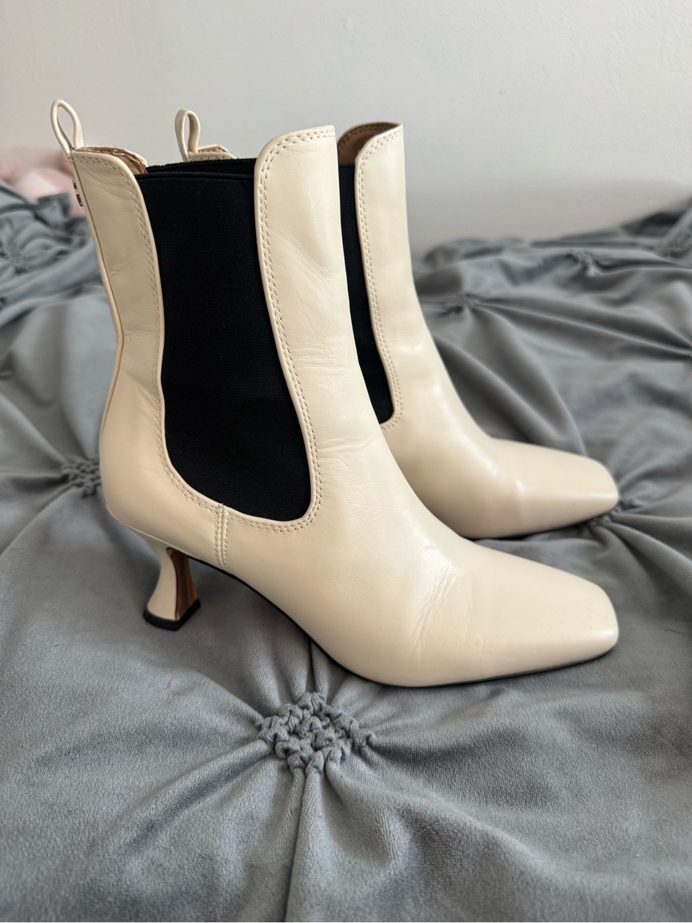 Sam Edelman Cream Leather Mid-Heel Chelsea Boots